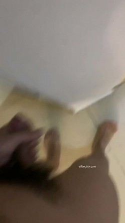 大神偷听小王子 ️ 酒店门缝偷拍情侣做爱女友被操多次高潮大声淫叫体验别样的偷窥快感 截图12