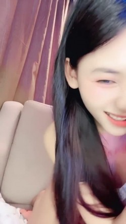 最顶清纯校花~【奶熊恋冬】自慰！淫水一直狂喷 截图5