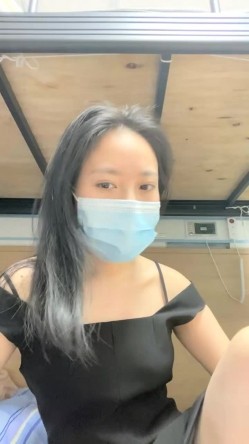 真实三甲医院【爱聊就约】，美乳护士~真实病房宿舍偷播，满足你对护士的所有幻想 截图6