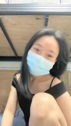 真实三甲医院【爱聊就约】，美乳护士~真实病房宿舍偷播，满足你对护士的所有幻想 截图8