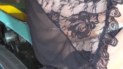 大型车展色魔摄影师紧盯几位美女车模 ️鲍鱼半漏阴毛狠浓密 截图4
