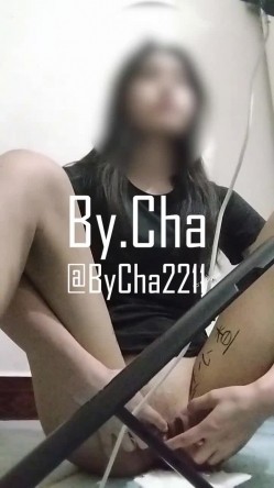 内部群最新【查小理】，签约我网红公司想成为网红的小母狗，被玩到喷水，榜一大哥花十几万 截图5