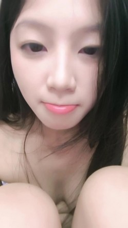 火爆人气尤物推荐【你的小月月】校花女神被干 无套啪啪颜射口射吞精 观赏性极佳的撸管神片 截图8