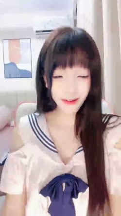 【小猪大王】纯欲学妹下海完美身材，淫语自慰，道具狂插喷尿 截图7