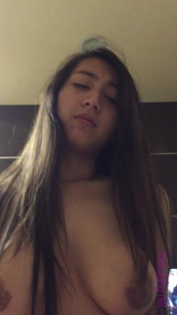 全程完美露脸！房地产女销售员【林妤】工作中犀利干练私下极度反差与炮友啪啪自拍流出国语对白 截图5