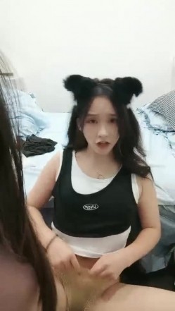 极品高颜冷艳御姐，反差小妈感女主播「金刚护撸娃」「小奶猫」密码房激情淫语撩骚，和姐妹下海大秀，互舔互口 截图13