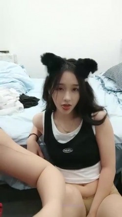 极品高颜冷艳御姐，反差小妈感女主播「金刚护撸娃」「小奶猫」密码房激情淫语撩骚，和姐妹下海大秀，互舔互口 截图14