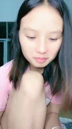 来大姨妈还直播~血超多，【红色高跟鞋】，都是姨妈的味道~超爽，这场面不多见，真是豁出去了，刺激 截图13