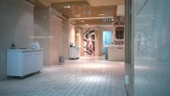 国内『温泉会所』贴脸偷拍沐浴更衣泳池戏水 超多美女良家少妇近距离接触 截图6