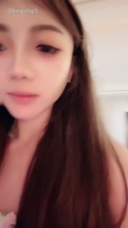 纯情小少妇【希兮】全程露脸自慰 吃鸡啪啪 后入好猛 魅惑尤物 手指掰开阴唇 按摩刺激阴蒂 高潮喷水 截图13