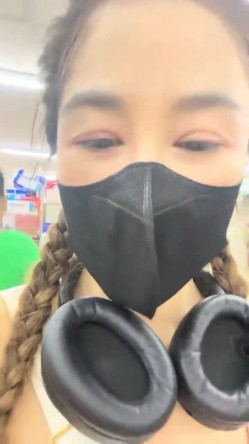 重磅，火爆健身尤物，【健身桃桃】，高端场会牛郎嗑药操喷，欲望得到了充分释放，水不停，被操的高潮好多次 截图16