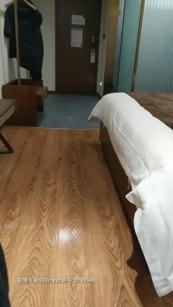 酒店约炮【横扫全国外围圈】偷拍与在校学生高颜女神啪啪 截图15