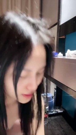 颜值少妇【最差老师】,绿播下海一对一,道具自慰高潮,大尺度掰逼诱惑,奶圆逼粉 截图14