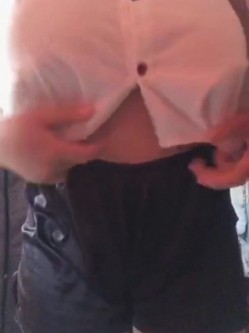 【巨乳女神降临】最新成都爆乳女神萍儿大尺度私拍流出 挤奶喷乳 G罩杯福利 截图5