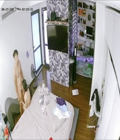 黑客监拍身材样貌绝佳美少妇,在床上跳来跳去被老公按倒舔穴 截图1