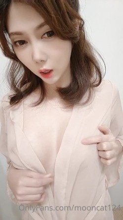 台湾天然美胸熟女人妻中出女王「Jixxielee」「骚猫儿」OF私拍 截图9