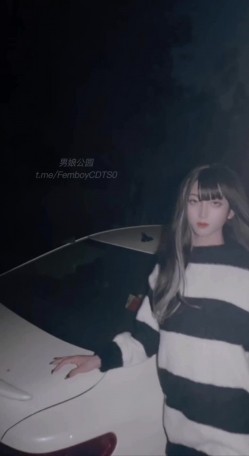 圣诞狂欢 鸡鸡子 国产极品人气TS，又清纯又狂野，攻守兼备反差感拉满，线下约会据说已经排到明年 截图2