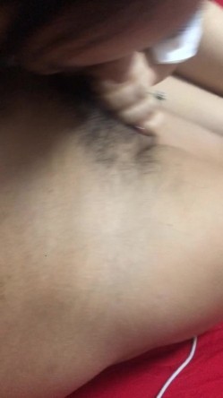 西安夫妻、八字奶人妻做爱像杀猪一样，又浪又爱做，被艹得嘶声歇底 截图12