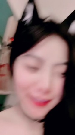 校花兼职【猫猫】超高颜值 完美身材 长腿大屁股 捆绑乳夹 自慰双插 狂喷1米高 截图14