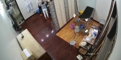 《医院监控破解》男医生和美少妇趁着午休时间科室没人赶紧打一炮然后趁着工作之便帮她清理干净不留后患 截图16