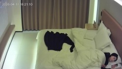 多彩大学城 极品小美女的偷情全集 剧情对白极度炸裂 美女叫声销魂索命 更多进帖子里看描述 截图6