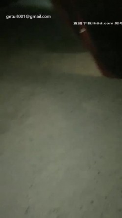坐标温州，极品尤物，【苏苏很开心】，深夜，户外车震，野战，3P，肚兜，黑丝，无套内射，劲爆刺激，在招男主 截图8