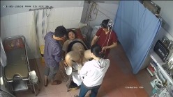 黑客破解医院妇产科监控摄像头 完美正面角度高清偷拍几个孕妇 最美年轻孕妇 阴蒂清晰可见 截图1