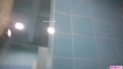 最新流出全网独家首发 偷拍大神潜入国内某水上乐园各种美女浴室换衣洗澡 截图9