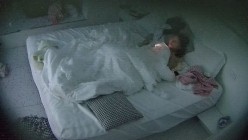 公寓酒店 一对纹身社会人儿情侣 女人一听要操逼 脱裤子的动作急切而生疏 最后被射一肚子 截图5