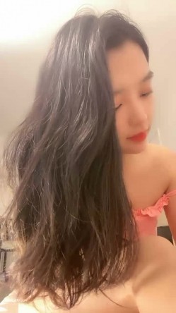 无敌美腿王【高颜值女大学生】带姨妈出征 快撸疯了 截图14