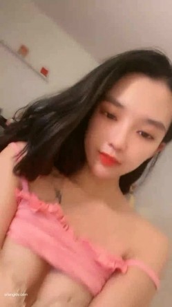 无敌美腿王【高颜值女大学生】带姨妈出征 快撸疯了 截图16