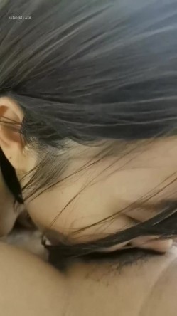 【性奴少妇&反差魅婊】超多漂亮淫妹淫妻淫女友啪啪口交甄选，靓妹舔肉棒 淫荡啪啪 骚穴特写 完美露 截图15