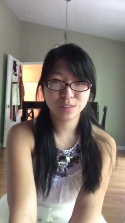 大四女友太饥渴校门口车上给我裹J8 欲火焚身开房干一炮 爆裂黑丝后入猛操 截图1
