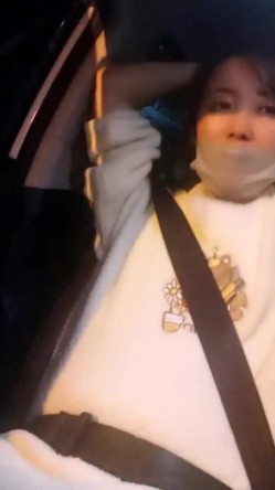 极品人妻！刺激，【放肆的小水娃】，真实良家，标准的贤妻良母，厨房搔首弄姿 截图6