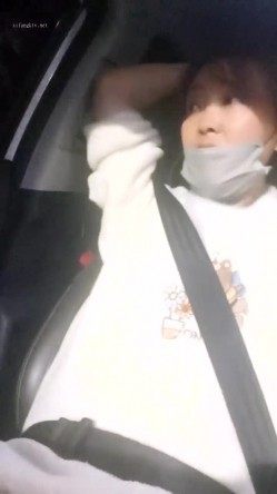 极品人妻！刺激，【放肆的小水娃】，真实良家，标准的贤妻良母，厨房搔首弄姿 截图7