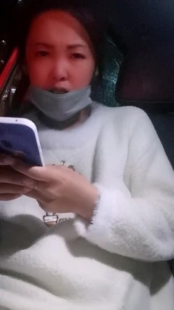 极品人妻！刺激，【放肆的小水娃】，真实良家，标准的贤妻良母，厨房搔首弄姿 截图14