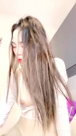 ️抖M美少女【超敏感少女】露脸骑乘激情啪，深喉伺候入珠屌 截图15