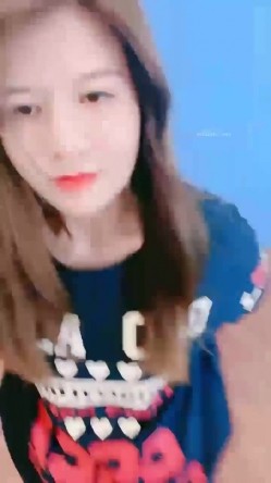 颜值少妇【夜猫妖姬】群魔乱舞，多女群P，一女被操三女围观，骚逼轮流上阵折磨男主 截图8