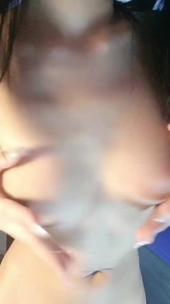 最新极品身材性感美少女【白羊座】露脸私拍裸舞身材爆炸各种热门BGM情趣搔首弄姿抖奶顶胯电臀 截图8