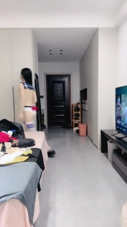 气质超绝的离异极品少妇，身材好又白皙，各种换装 穿啥都好看，美腿翘臀是最大亮点，瑜伽裤各种丝袜，这屁股后入绝顶了 截图9