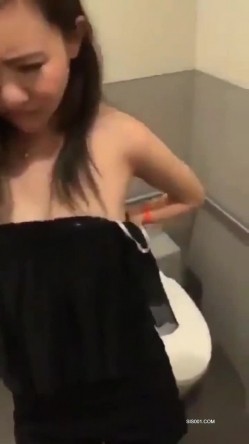 可爱学妹分手后被渣男流出自拍视频 老公快插我 受不了了 几杯酒下肚就发骚求操 截图1
