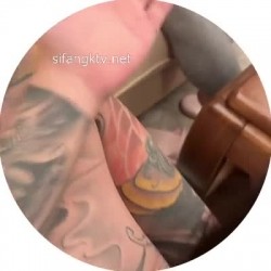 推特泡良大神【榜一大哥 】约操各种高颜值美女3P车震VIP福利，房产销售、女邻居人妻杀手推荐 截图4