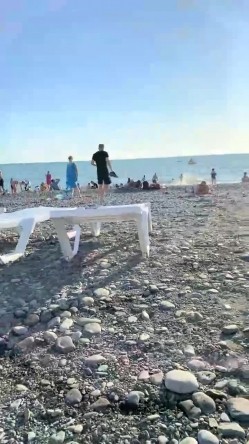 乌克兰的美女大集结，【户外挑战者】，户外海滩，土豪大佬的性福生活，绝色美女风骚撩人，男人的梦想生活就在眼前 截图3