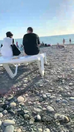 乌克兰的美女大集结，【户外挑战者】，户外海滩，土豪大佬的性福生活，绝色美女风骚撩人，男人的梦想生活就在眼前 截图4