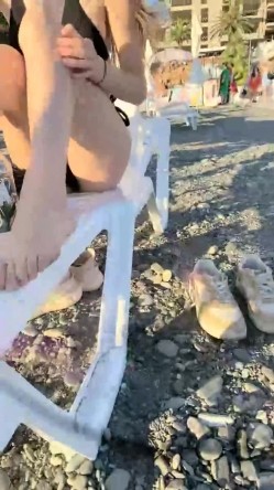 乌克兰的美女大集结，【户外挑战者】，户外海滩，土豪大佬的性福生活，绝色美女风骚撩人，男人的梦想生活就在眼前 截图12