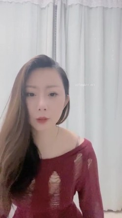 性感骚【l am your queen】最让人心猿意马的状态，魂都要被他勾走了，极品难得必须来一管！ 截图3