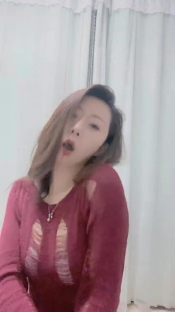 性感骚【l am your queen】最让人心猿意马的状态，魂都要被他勾走了，极品难得必须来一管！ 截图12