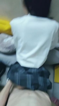 周末和JK表妹出去玩，回家忍不住直接操，残暴输出，表妹床叫得真好听！ 截图6