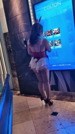 【巨乳肥臀人妻】，NTR绿帽网黄【kamenyuimama】订阅福利，调教熟女妻子，招嫖群P露出 截图13