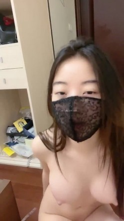 新女神降临！令人窒息~【空姐非非】，看美女尿尿，这是憋了多久，直接喷出，惊鸿一现露脸，大美女啊 截图15